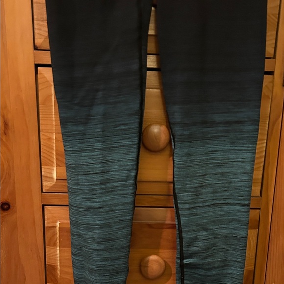 Codefit Ombre Active Leggings - Picture 2 of 3